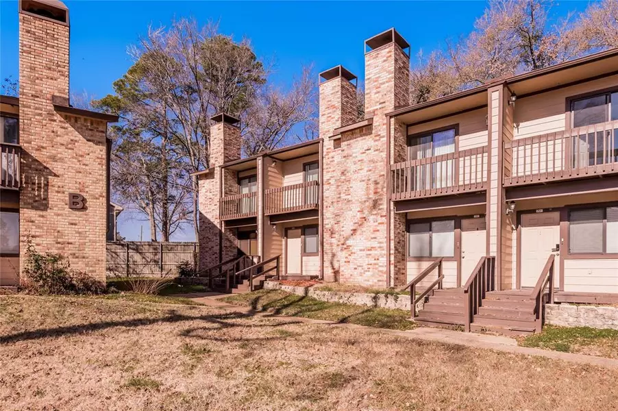 2521 Crosstimbers #A1, Huntsville, TX 77320