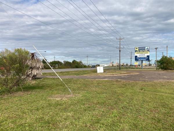 2120 Hwy 87, Crystal Beach, TX 77650