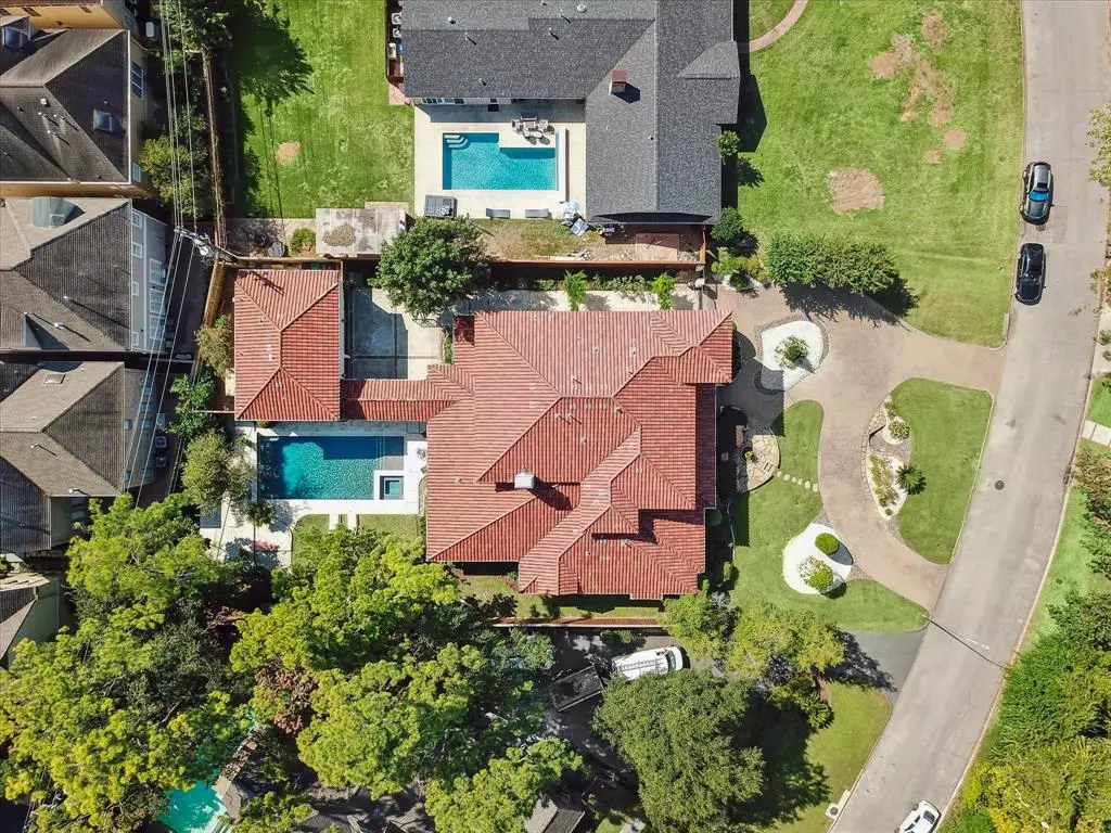 Houston, TX 77056,259 Pine Hollow LN