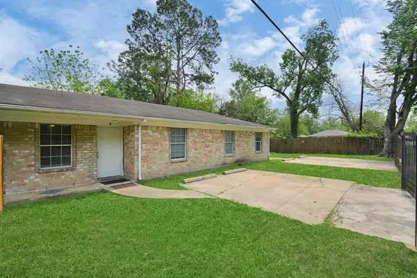 8622 Elbert ST #B, Houston, TX 77028