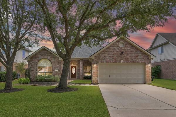 28730 Hidden Cove DR, Magnolia, TX 77354