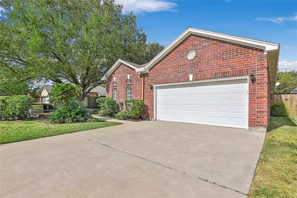 Tomball, TX 77375,434/438 Cherry Laurel DR