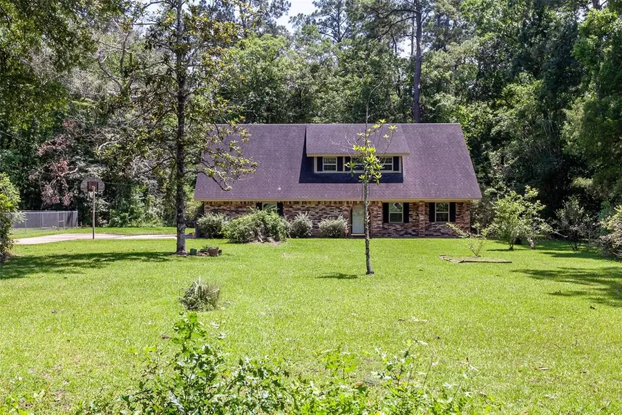 365 Oak LN, Vidor, TX 77662