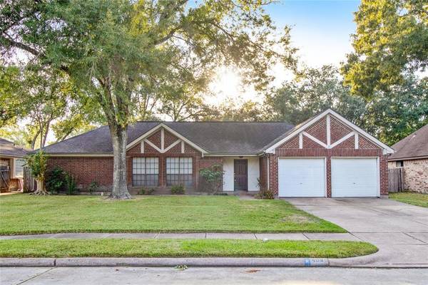 409 Holly Fern DR, League City, TX 77573