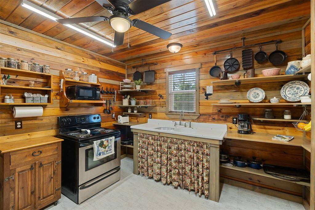Oakwood, TX 75855,3911 County Road 235
