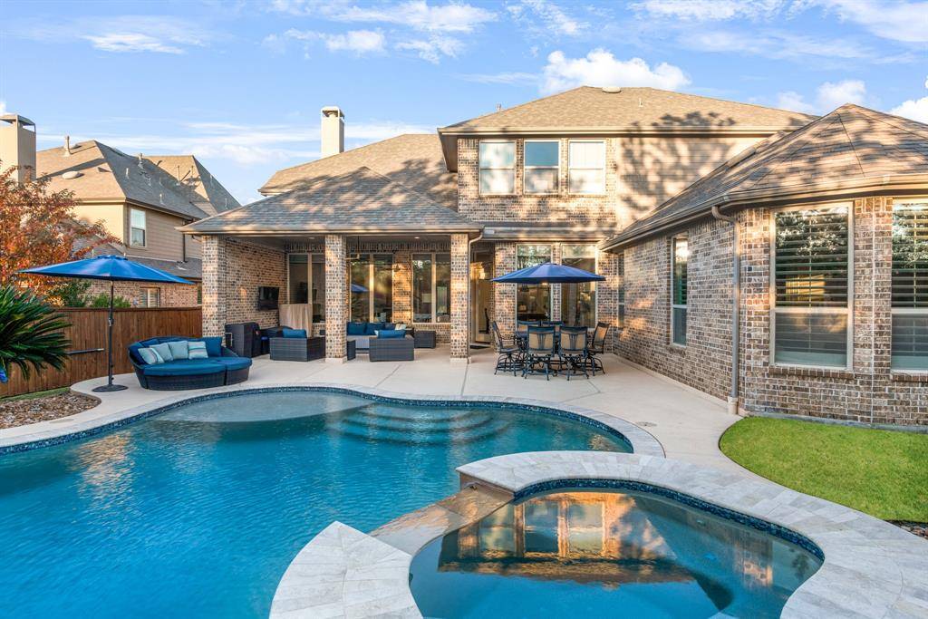 11 Brittany Rose PL,  The Woodlands,  TX 77375