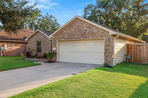 117 N Heritage Oaks DR,  Texas City,  TX 77591