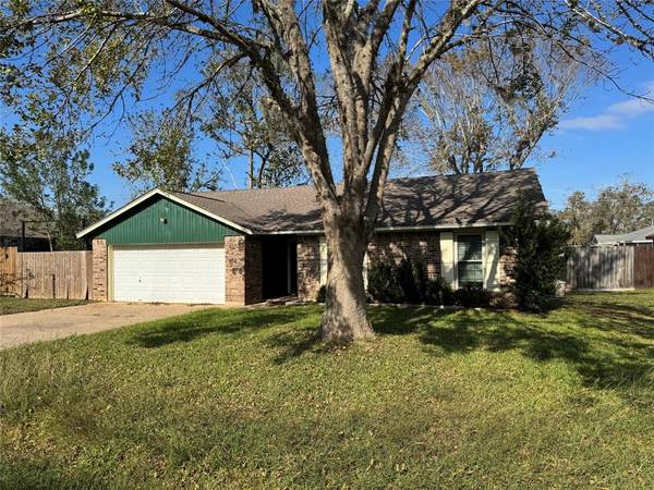 530 Tall Timber, West Columbia, TX 77486