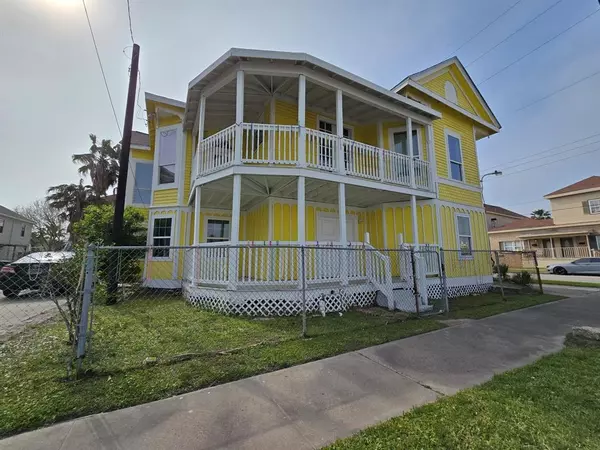 2801 Ball ST, Galveston, TX 77550