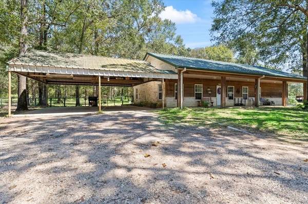 210 Western CT, Coldspring, TX 77331