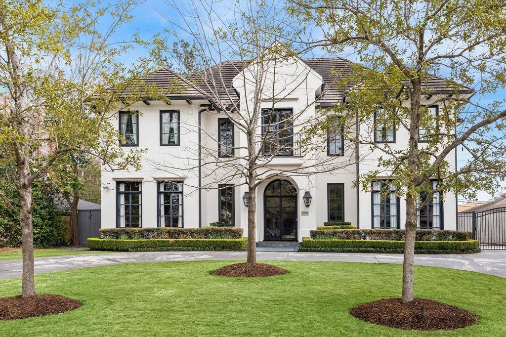 8820 Chatsworth DR,  Houston,  TX 77024
