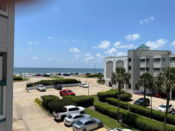 Galveston, TX 77551,6102 Seawall BLVD #216