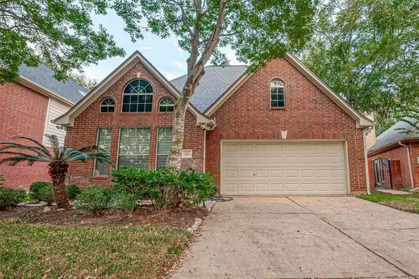 18 Grants Lake Circle, Sugar Land, TX 77479