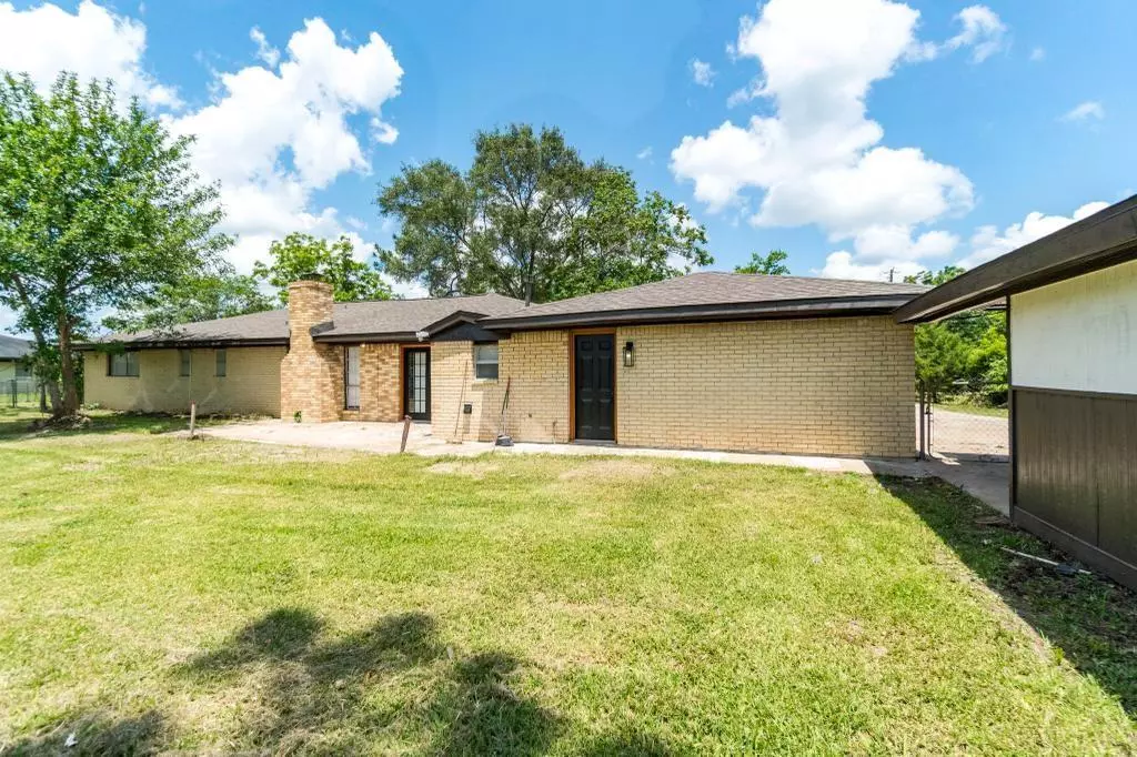 Brazoria, TX 77422,19124 County Road 520a