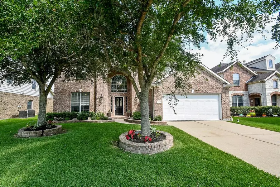 2405 Centerbrook CT, Pearland, TX 77584