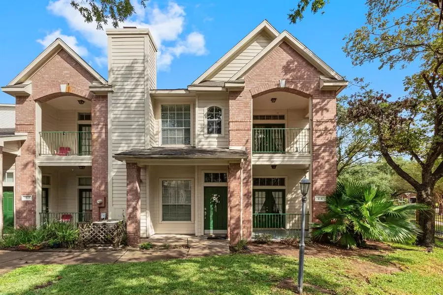 2710 Grants Lake BLVD #T4, Sugar Land, TX 77479