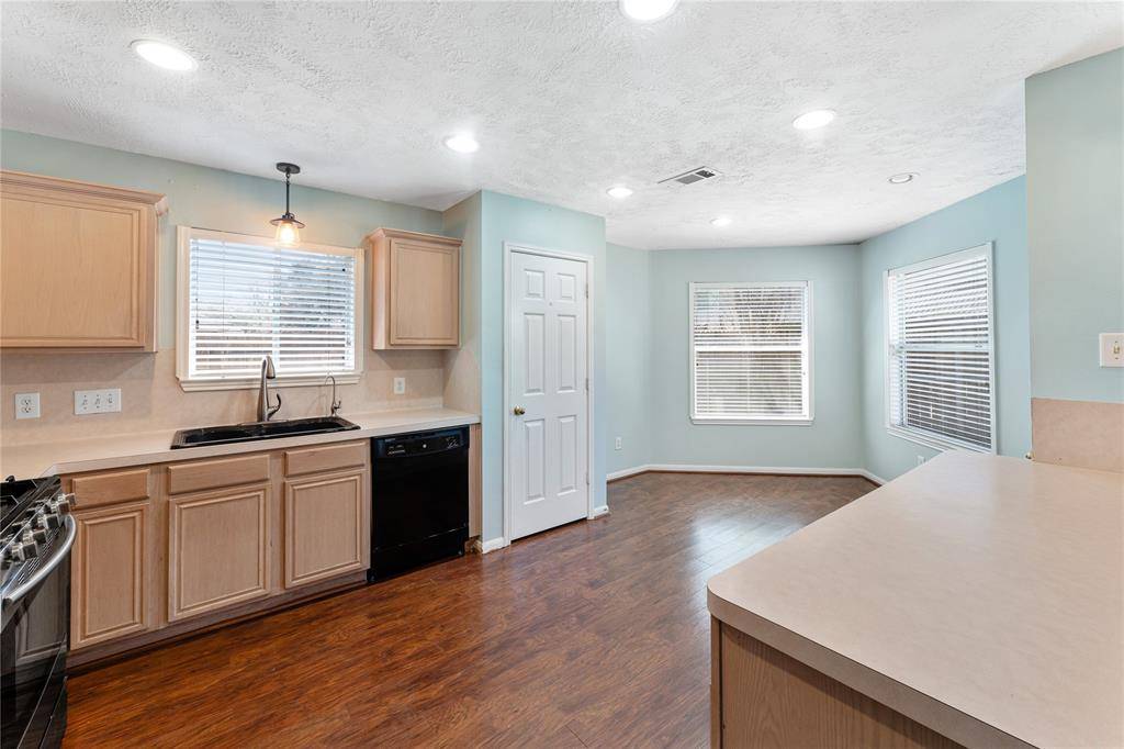 Sugar Land, TX 77498,16810 Needle Ridge CT