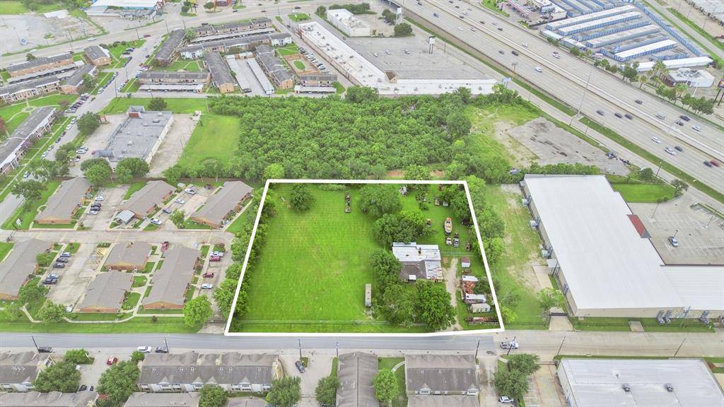 Houston, TX 77017,9310 Tallyho RD