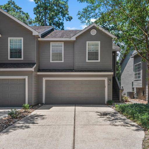 31 S Villa Oaks DR,  The Woodlands,  TX 77382