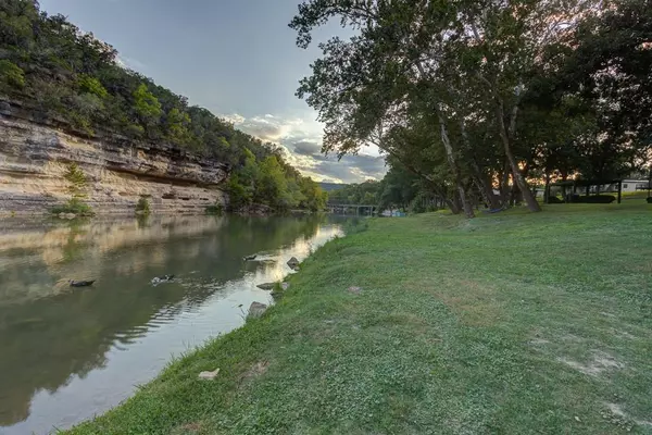 New Braunfels, TX 78132,540 River RUN #204