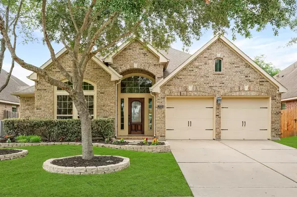 2920 Perdido Bay LN, Pearland, TX 77584