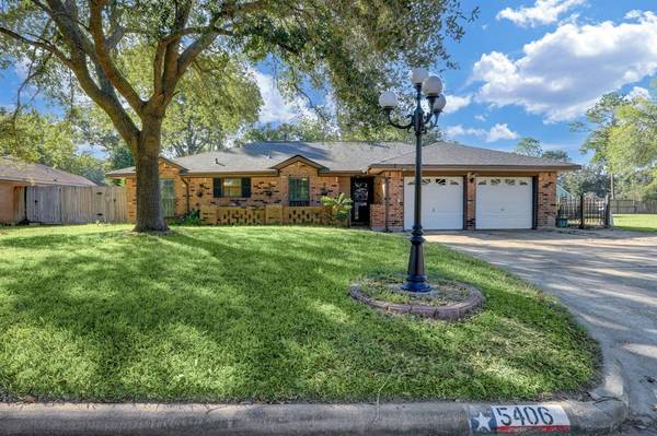 5406 Carmona LN, Pearland, TX 77584