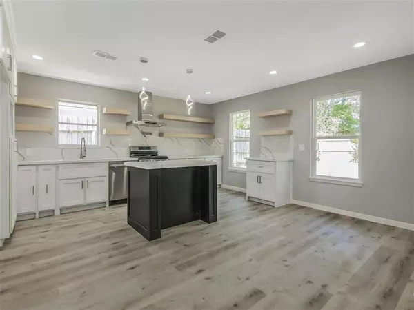 4834 Willowbend BLVD, Houston, TX 77035