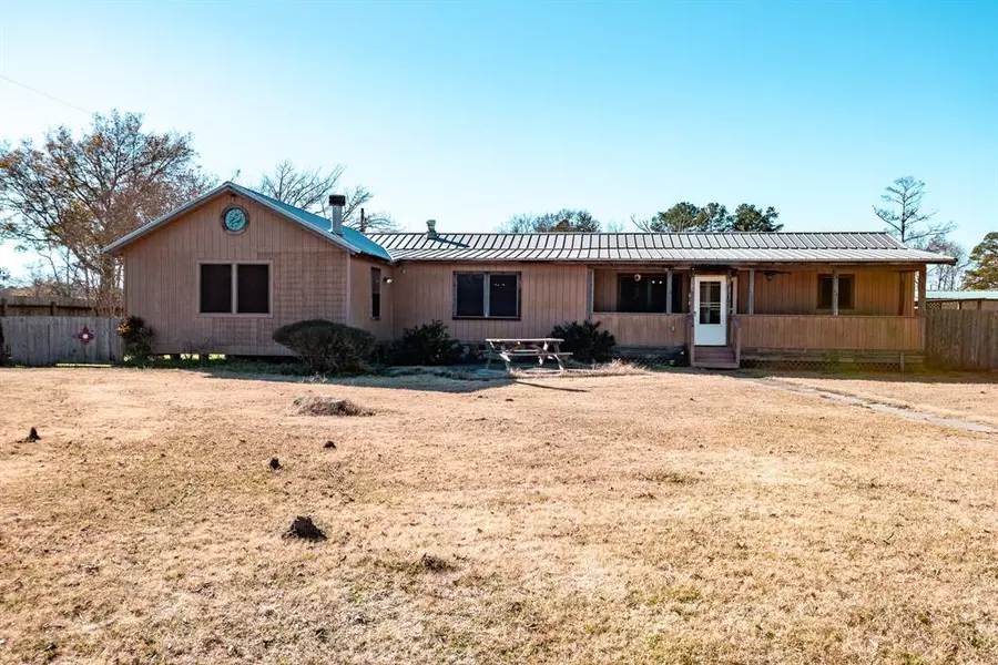 2505 County Road 639, Kenefick, TX 77535