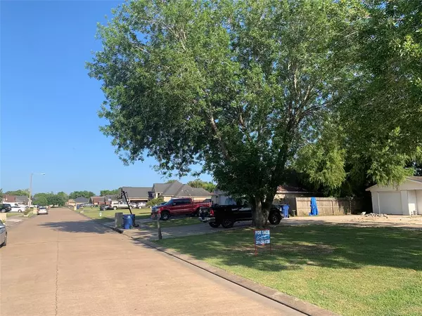 Angleton, TX 77515,8 Texian TRL N