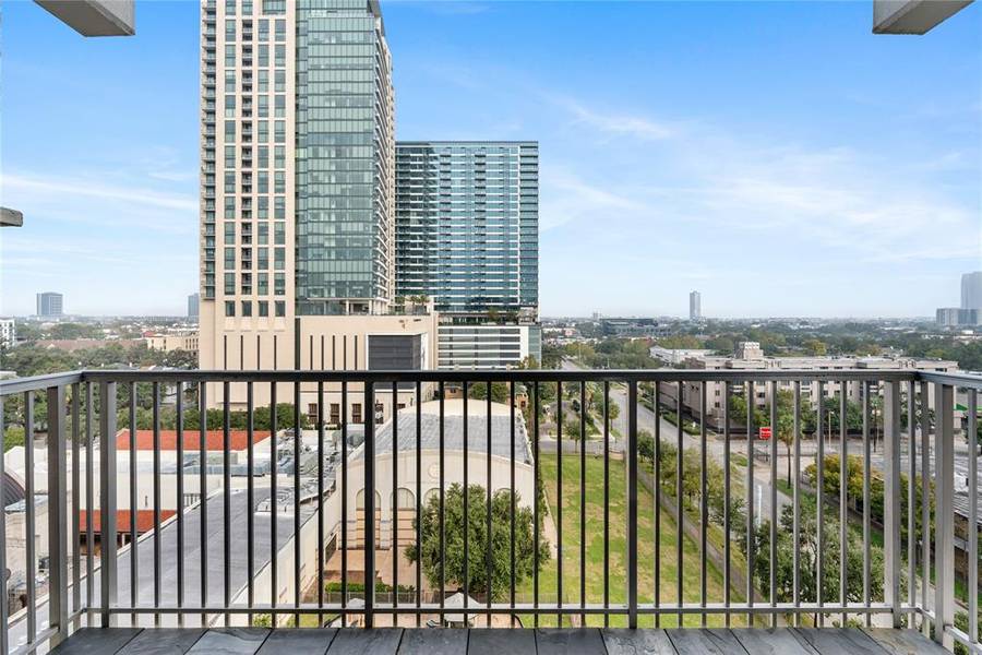 3600 Montrose BLVD #904, Houston, TX 77006