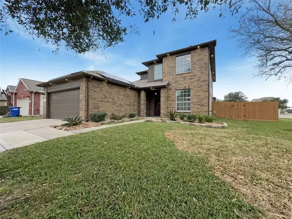 1531 Blossom LN, Baytown, TX 77521