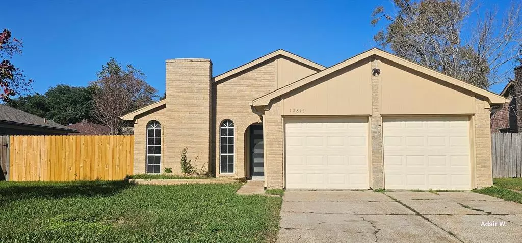 12815 Drifting Winds DR, Houston, TX 77044