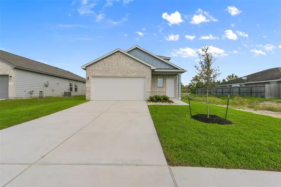 1132 Cypress LN, Dayton, TX 77535