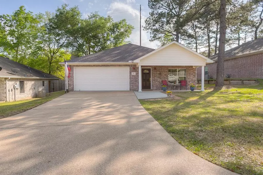 150 Hidden Valley CIR, Huntsville, TX 77340