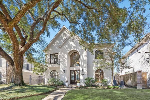 3724 Wroxton RD, West University Place, TX 77005