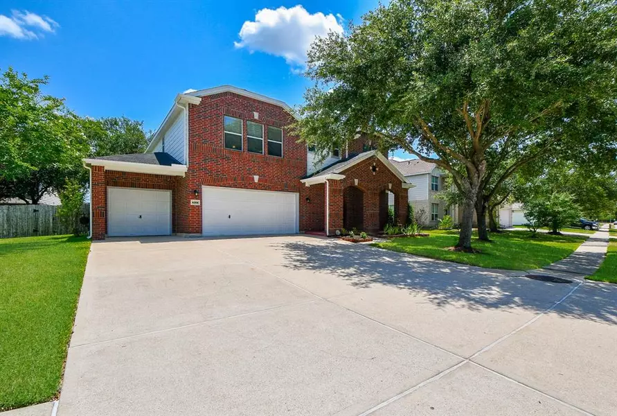 4206 Brazos Bend DR, Pearland, TX 77584