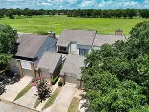 1825 Veranda DR, West Columbia, TX 77486