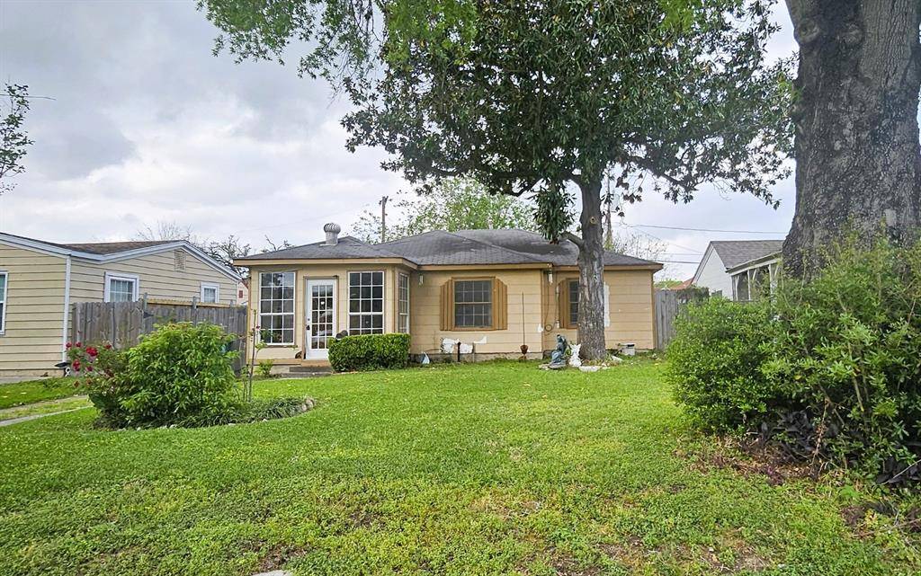 Houston, TX 77023,7567 Satsuma ST