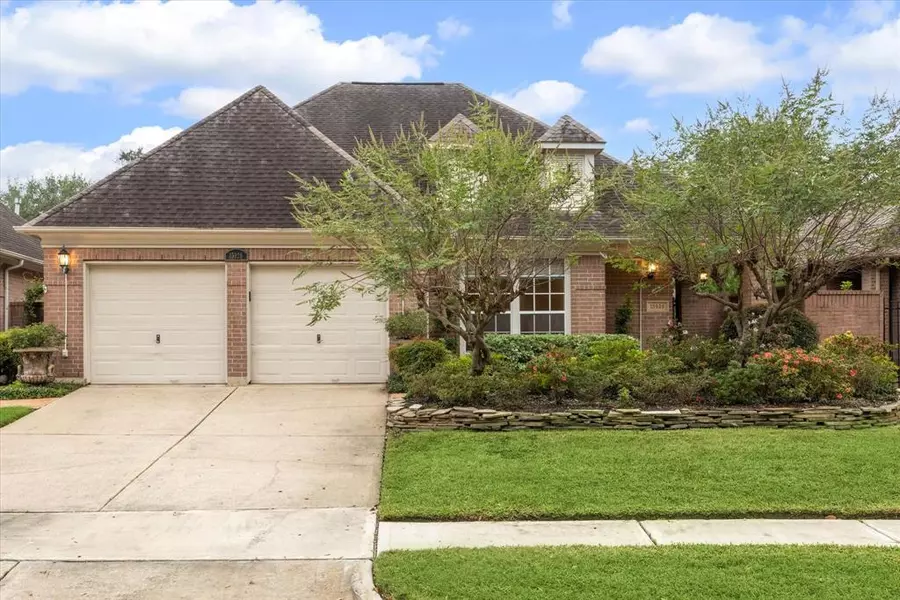 15926 Hillside Falls TRL, Houston, TX 77062