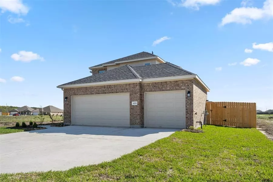 3314 Falling Brook DR, Baytown, TX 77521