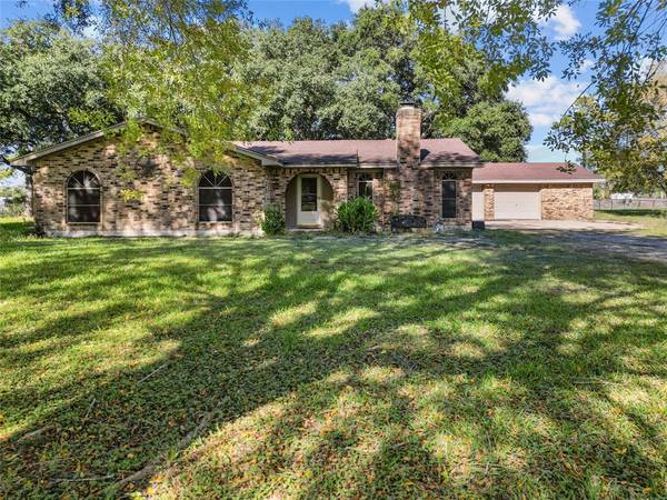 2240 County Road 357, Alvin, TX 77511