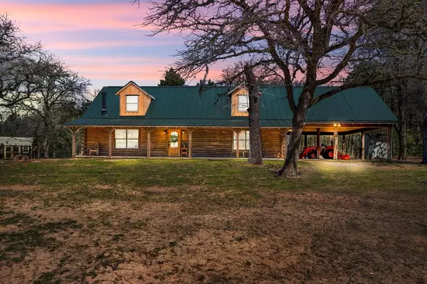 1760 County Road 215, Weimar, TX 78962