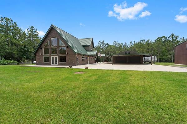 4945 Fm 421 RD, Kountze, TX 77625