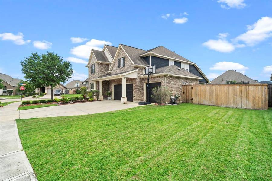 2038 Silver Moon DR, Missouri City, TX 77459