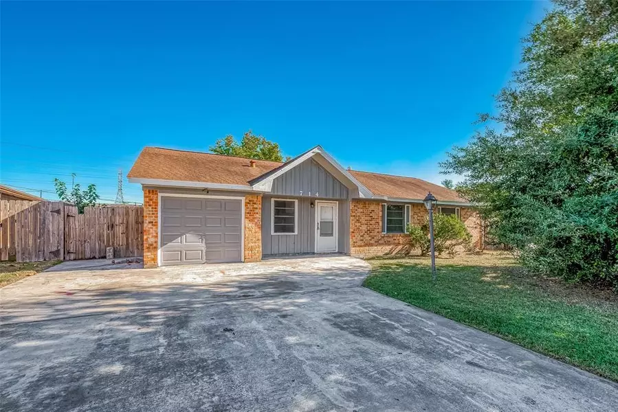 714 Parkhill, Channelview, TX 77530