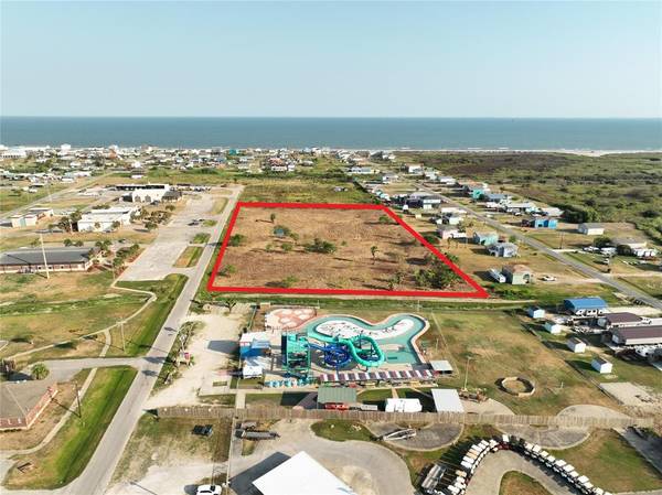 985 Noble Carl DR, Crystal Beach, TX 77650