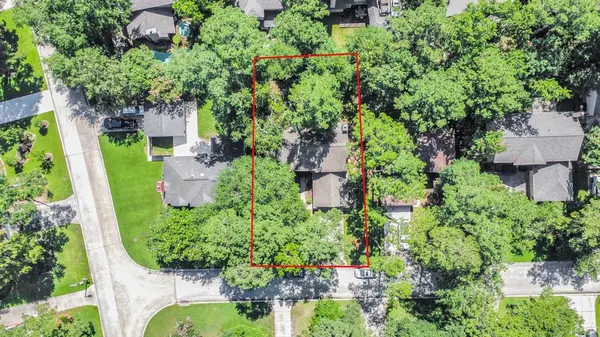 9 Kearny Brook PL,  The Woodlands,  TX 77381