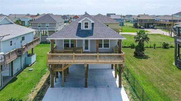 Crystal Beach, TX 77650,979 Seagull LN