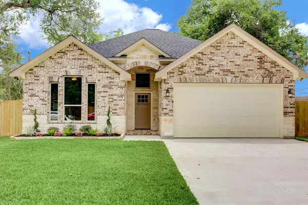 147 Rustic DR, Pasadena, TX 77502