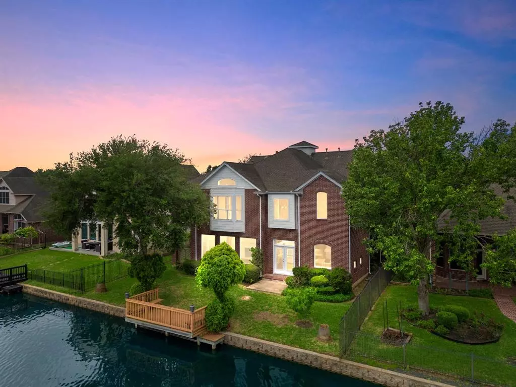 Sugar Land, TX 77479,5211 Weatherstone CIR